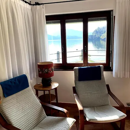 Casa Direttamente Sul Maggiore Vakantiehuis *