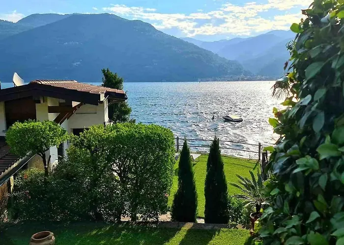 Casa Direttamente Sul Maggiore Ferienhaus